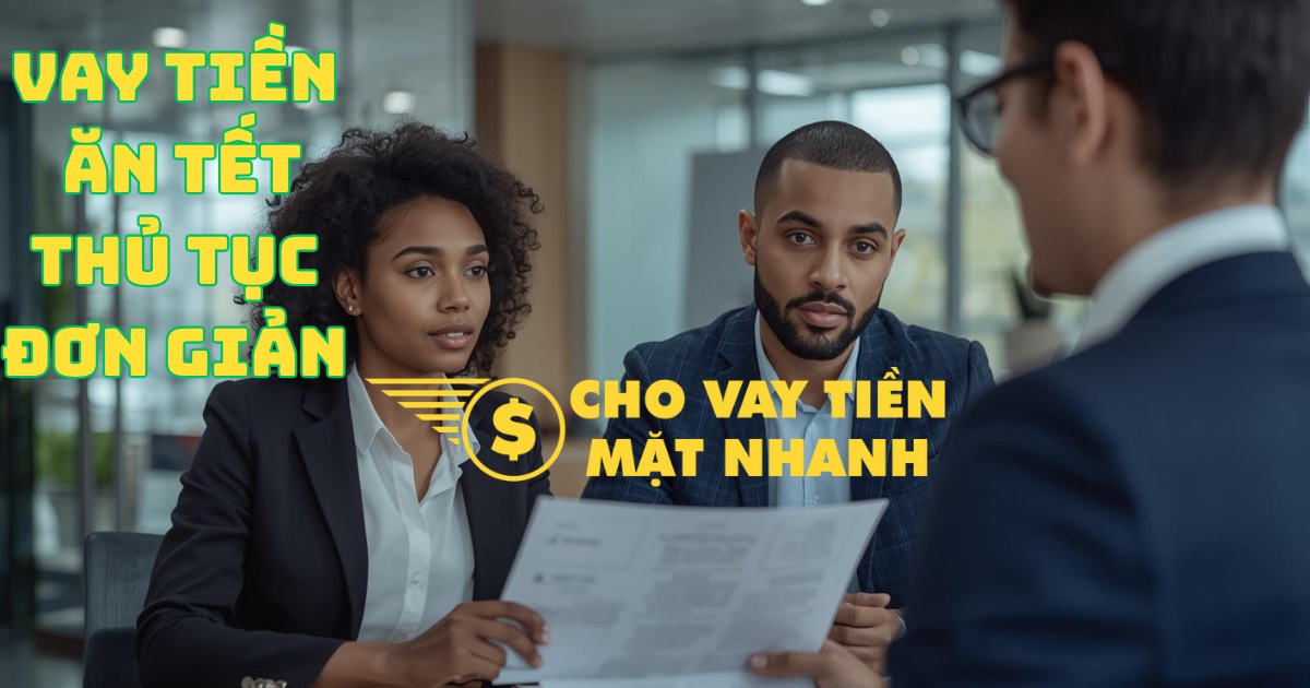 Chuyên viên hỗ trợ khách hàng đăng ký Vay tiền ăn Tết với thủ tục đơn giản, giải ngân nhanh chóng.