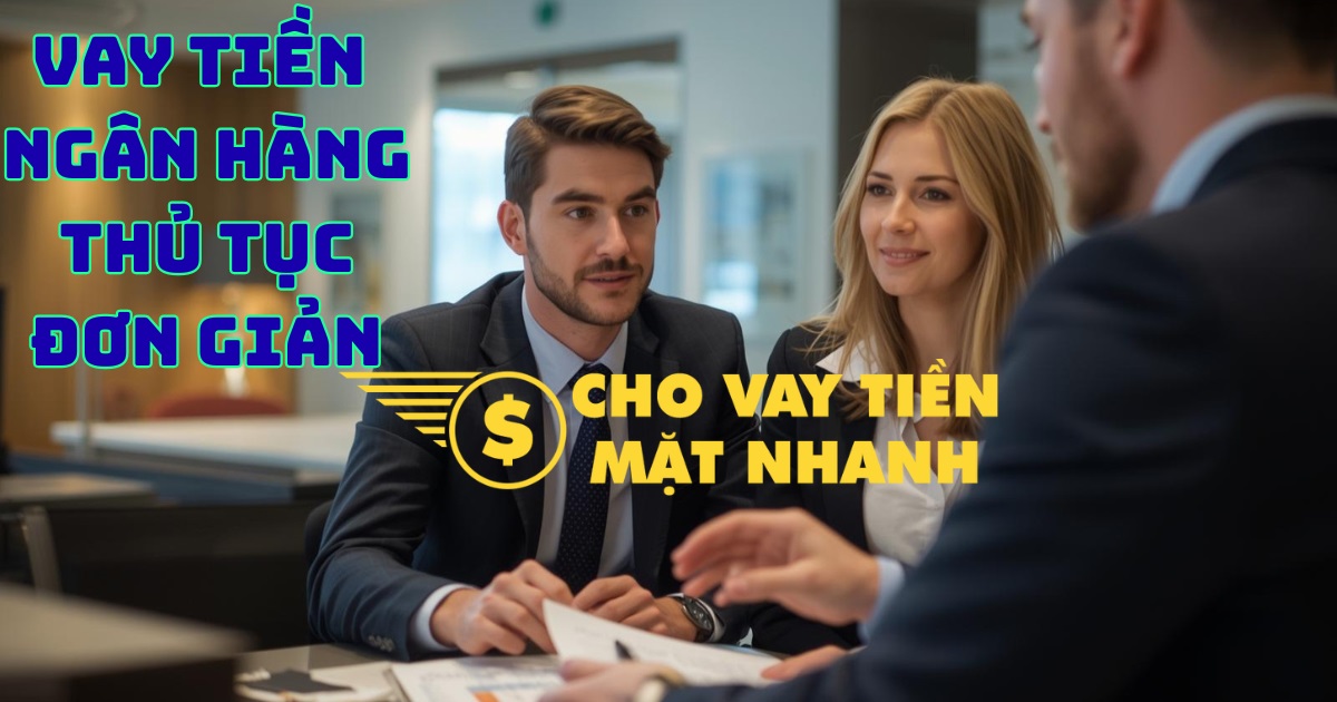 Chuyên viên hỗ trợ làm hồ sơ cho khách hàng Vay tiền online qua ngân hàng, dịch vụ an toàn, tiện lợi.
