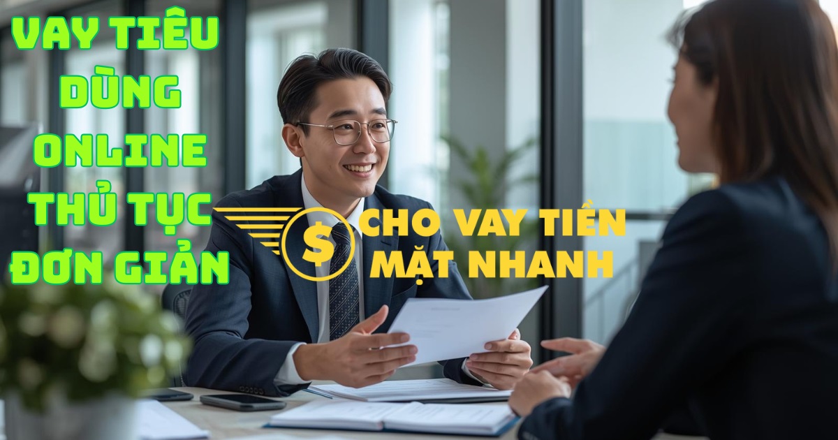 Chuyên viên hỗ trợ thủ tục vay tiền online cho khách hàng, dịch vụ Vay tiêu dùng online nhận tiền qua thẻ ATM nhanh chóng.