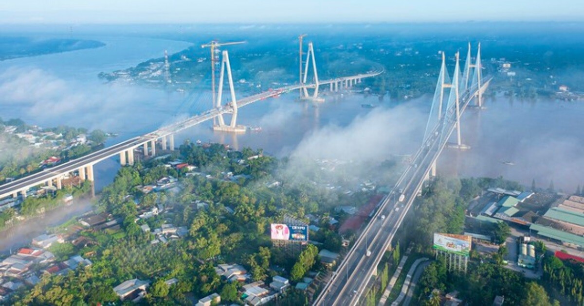 Cầu Mỹ Thuận, biểu tượng kết nối Vĩnh Long, nơi cung cấp dịch vụ vay tiền Vĩnh Long hỗ trợ giao thương và kinh doanh.