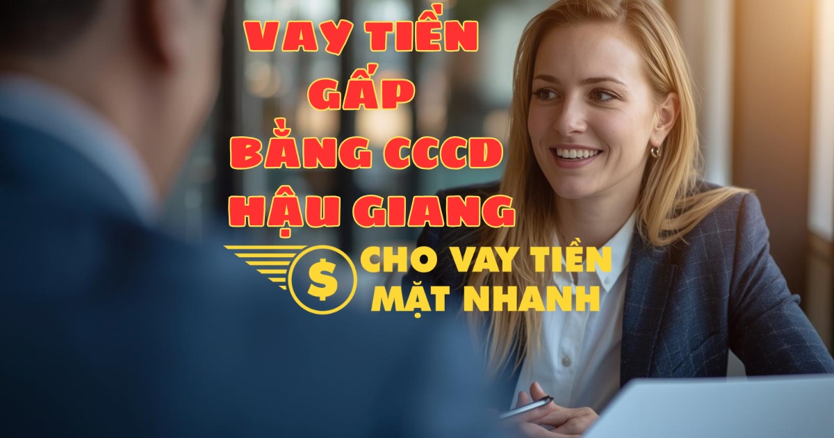 Chuyên viên tư vấn gói vay tiền nhanh không cần thế chấp cho khách hàng tại Hậu Giang, dịch vụ vay tiền Hậu Giang tiện lợi, an toàn.