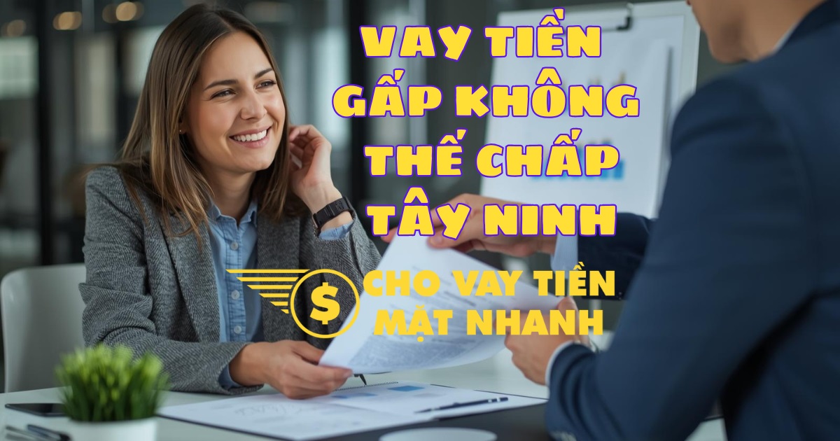 Chuyên viên làm hồ sơ vay vốn, khách hàng chỉ chờ 30 phút nhận tiền tại Tây Ninh, dịch vụ vay tiền Tây Ninh siêu tốc, chuyên nghiệp.